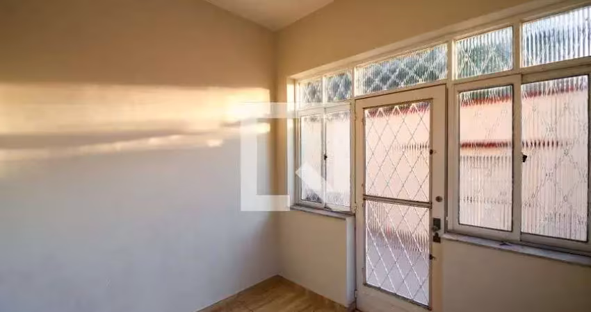 Casa com 3 quartos para alugar na Rua Mário Calderaro, Méier, Rio de Janeiro