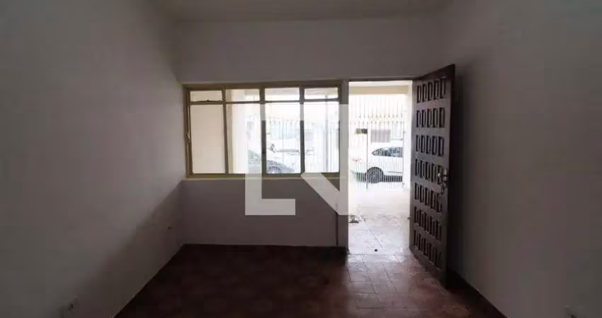 Casa com 2 quartos para alugar na Avenida Benedito Alves Turíbio, Padroeira, Osasco