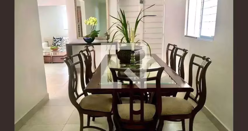 Casa com 4 quartos para alugar na Rua Acruás, Campo Belo, São Paulo