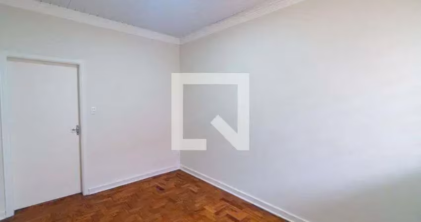 Casa com 2 quartos para alugar na Rua Manoel Correia Júnior, Saúde, São Paulo