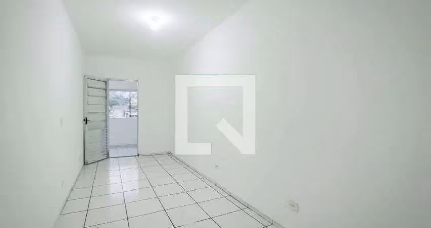 Casa com 2 quartos para alugar na Rua Eduardo Barrios, Vila Clara, São Paulo