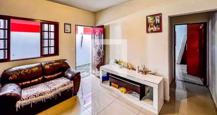 Casa para aluguel - centro, 2 quartos,  220 m² - cotia