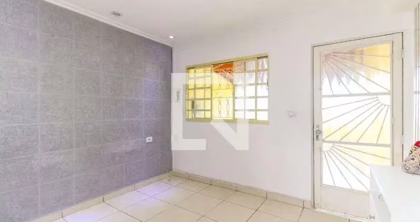Casa com 1 quarto para alugar na Rua Flor de Quaresma, Vila Jacuí, São Paulo