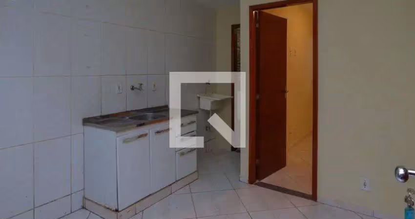 Kitnet / stúdio para aluguel - vargem pequena, 1 quarto,  30 m² - rio de janeiro