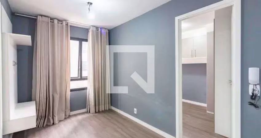 Apartamento com 2 quartos para alugar na Rua Jubair Celestino, Centro, Osasco