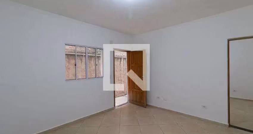 Casa com 2 quartos para alugar na Rua Francisco Amatte, Vila Ré, São Paulo