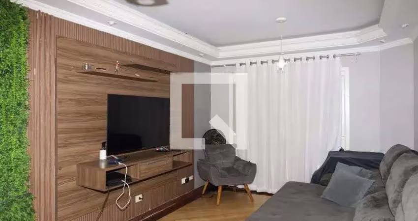 Casa com 3 quartos para alugar na Rua Tenente Miguel Delia, Vila Jacuí, São Paulo
