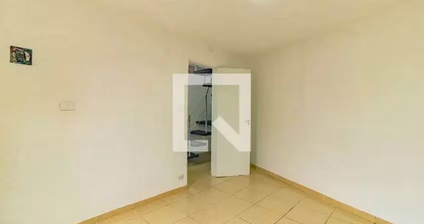 Casa com 2 quartos para alugar na Rua Território do Iguaçu, Jabaquara, São Paulo