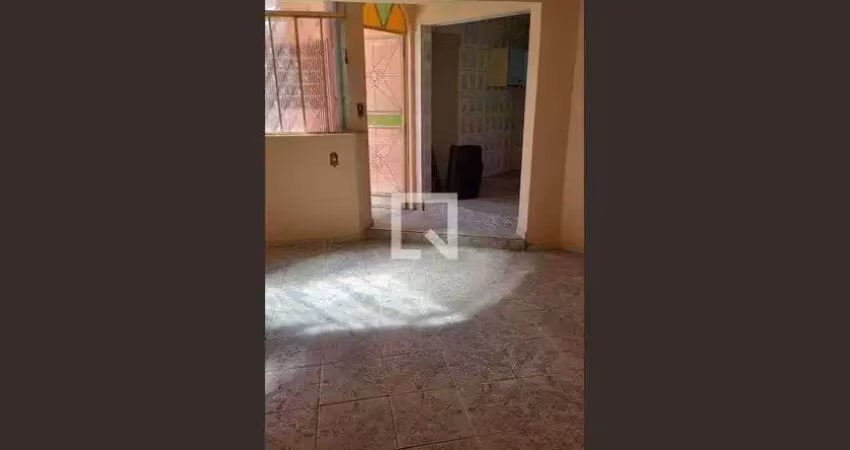Casa com 8 quartos para alugar na Rua Humberto Campos, Chácaras, Betim