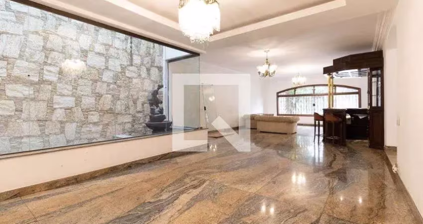 Casa com 6 quartos para alugar na Praça General Polidoro, Aclimação, São Paulo