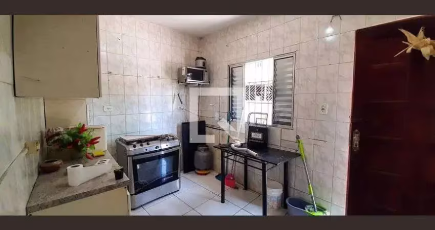 Casa com 1 quarto para alugar na Rua 1 de Janeiro, Rochdale, Osasco