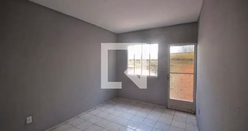Casa / sobrado em condomínio para aluguel - centro, 1 quarto,  49 m² - nilópolis