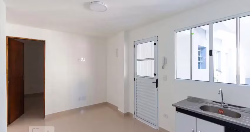 Casa com 1 quarto para alugar na Rua das Jóias, Jabaquara, São Paulo