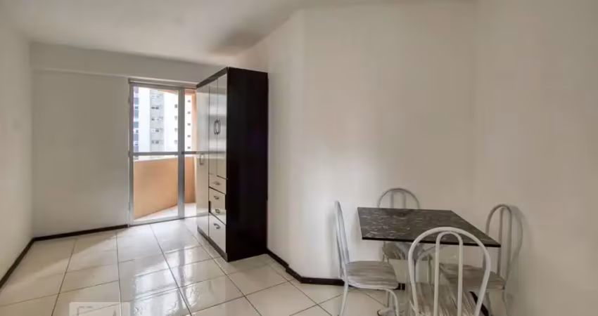 Kitnet / stúdio para aluguel - bigorrilho, 1 quarto,  32 m² - curitiba