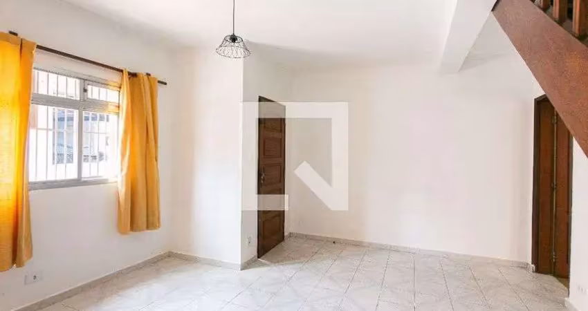 Casa com 2 quartos para alugar na Rua Guaraciaba, Tatuapé, São Paulo