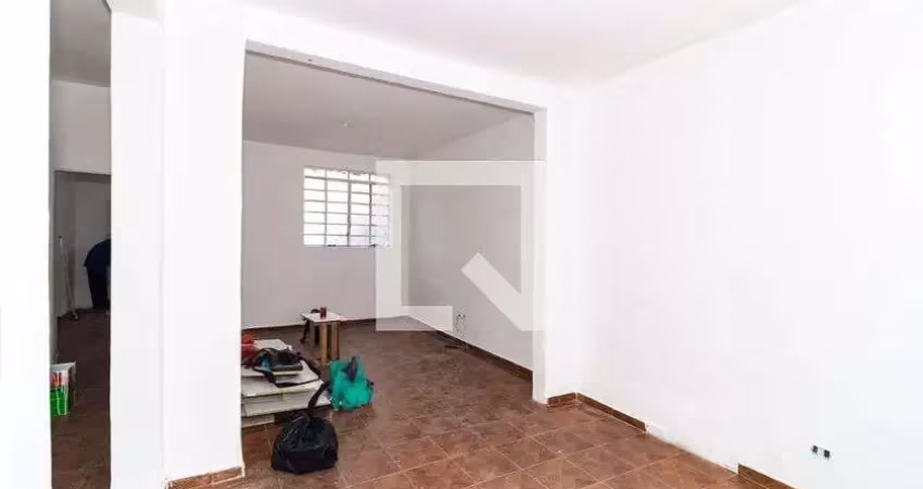 Casa com 3 quartos para alugar na Rua Solimões, Barra Funda, São Paulo
