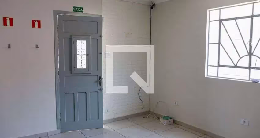 Casa com 4 quartos para alugar na Rua Dionísio de Camargo, Centro, Osasco