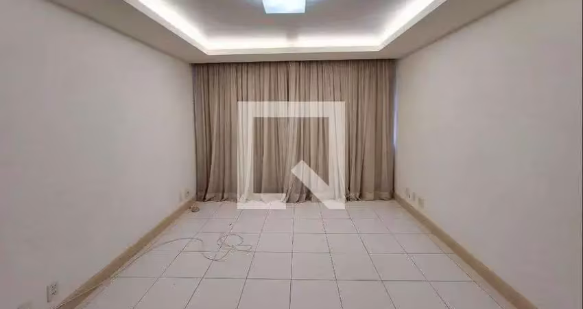 Apartamento com 3 quartos para alugar na Avenida Jornalista Alberto Francisco Torres, Ingá, Niterói