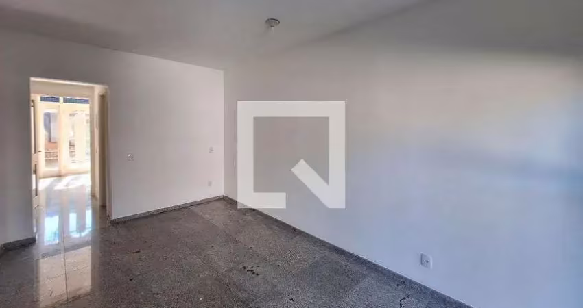 Casa com 4 quartos para alugar na Doutor Marcolino Gomes Candau, Piratininga, Niterói