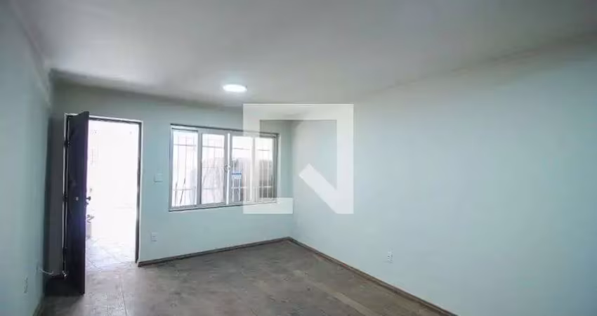Casa com 2 quartos para alugar na Rua Nicolau Barreto, Belém, São Paulo