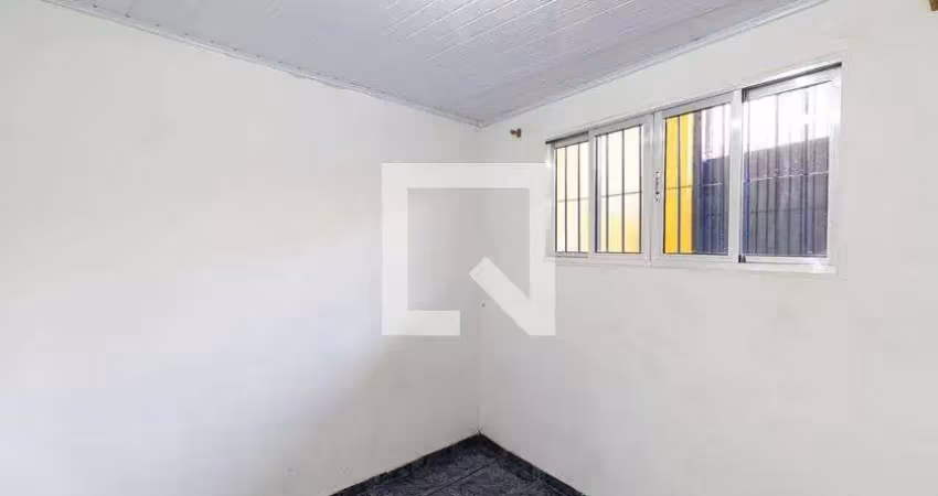 Casa com 2 quartos para alugar na Rua Mandu, Vila Ré, São Paulo