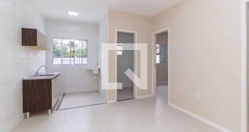 Casa com 2 quartos para alugar na Rua Antônio Soares Lara, Itaquera, São Paulo