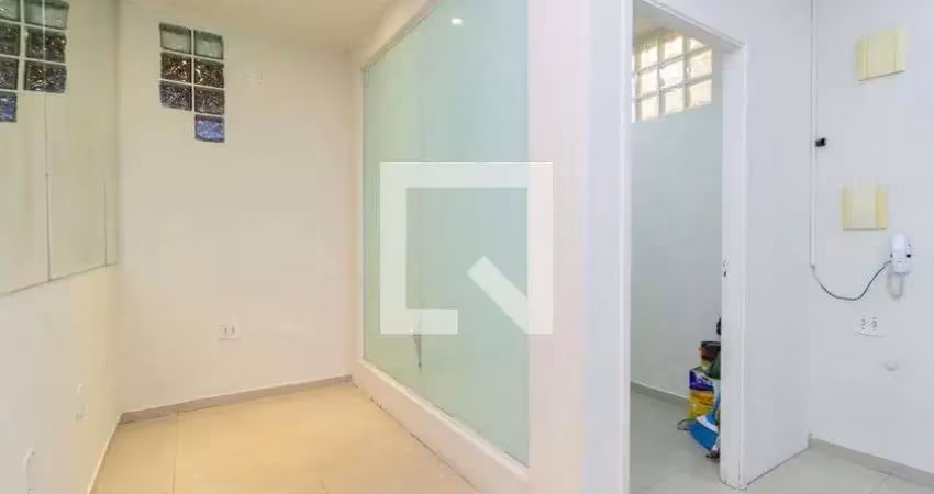 Casa com 2 quartos para alugar na Rua Sem Saida, Mooca, São Paulo