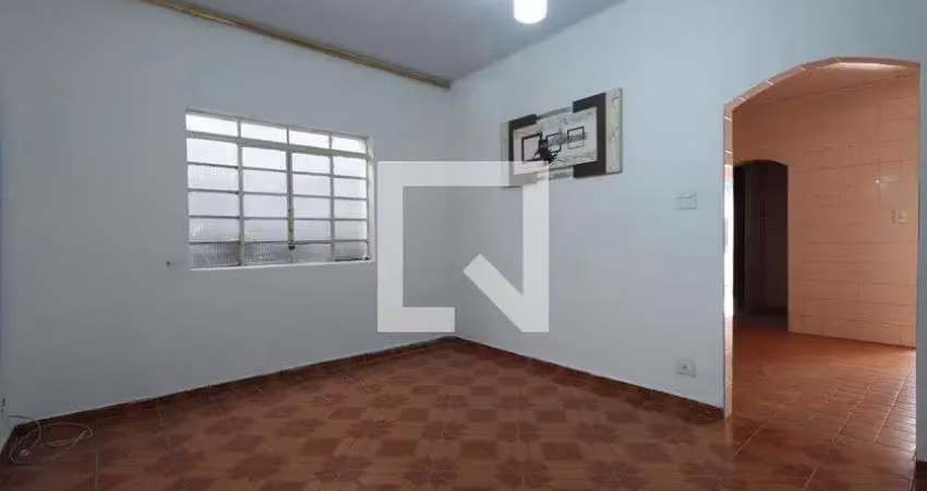 Casa com 2 quartos para alugar na Rua Uhland, Sapopemba, São Paulo