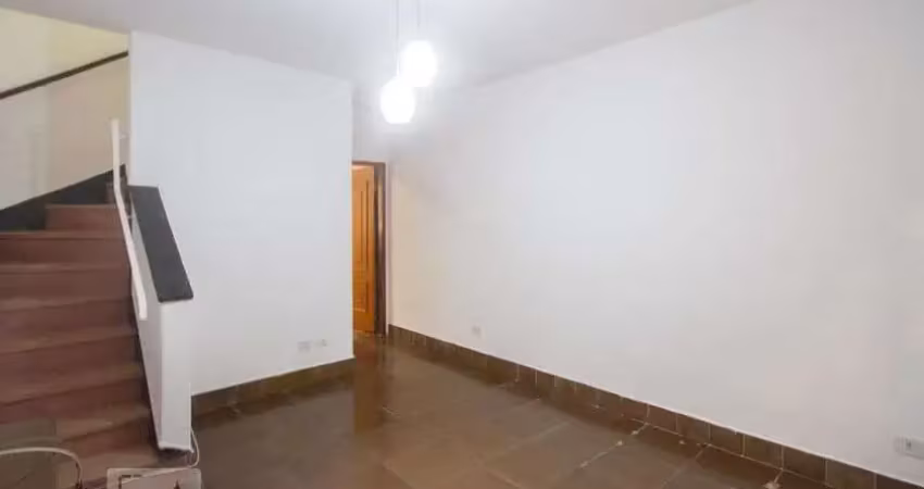 Casa com 2 quartos para alugar na Rua Bartolomeu Feio, Brooklin, São Paulo
