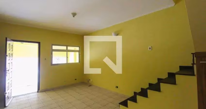 Casa com 3 quartos para alugar na Rua Adolfo de Menezes, Sapopemba, São Paulo