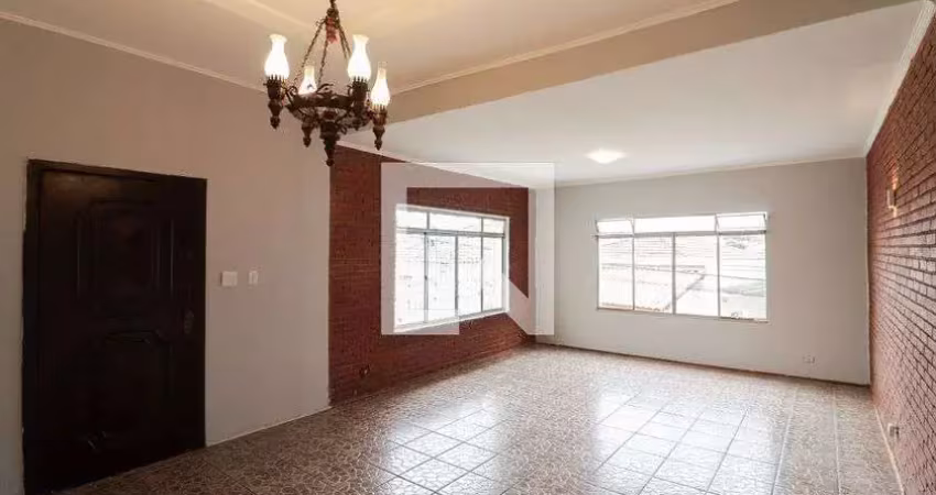 Casa com 2 quartos para alugar na Rua Odete Carvalho Caielli, Água Fria, São Paulo