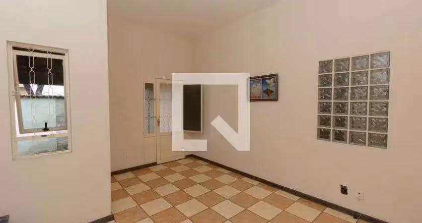 Casa para aluguel - jardim industrial, 3 quartos,  464 m² - contagem