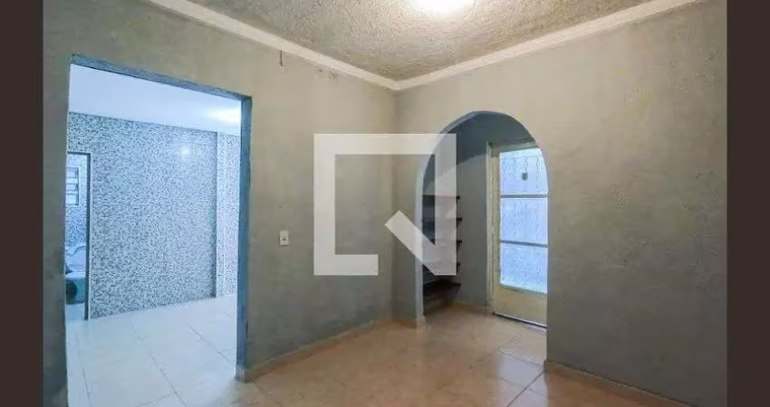 Casa com 1 quarto para alugar na Rua Santa Lídia, Vila Dirce, Carapicuíba