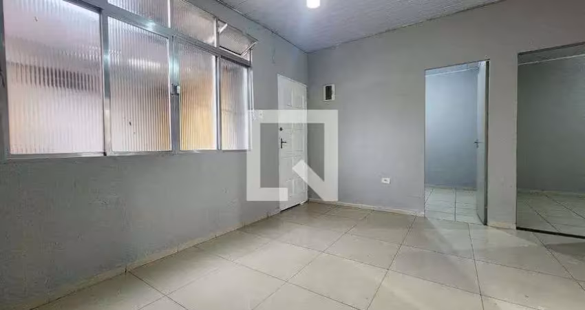 Casa com 2 quartos para alugar na Rua Professor Laurindo Chaves, Castelo, Santos