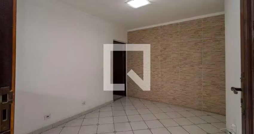 Casa com 2 quartos para alugar na Rua Ana Clara, Vila Mendes, São Paulo
