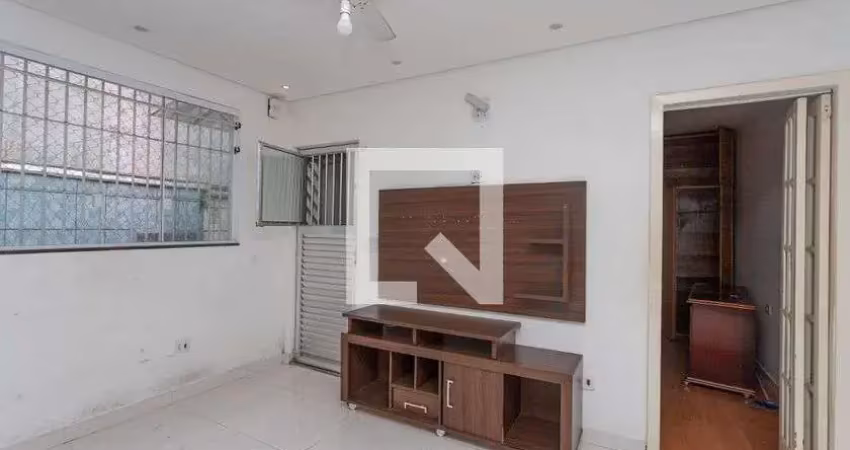Casa com 1 quarto para alugar na Rua São Jorge, Centro, Diadema