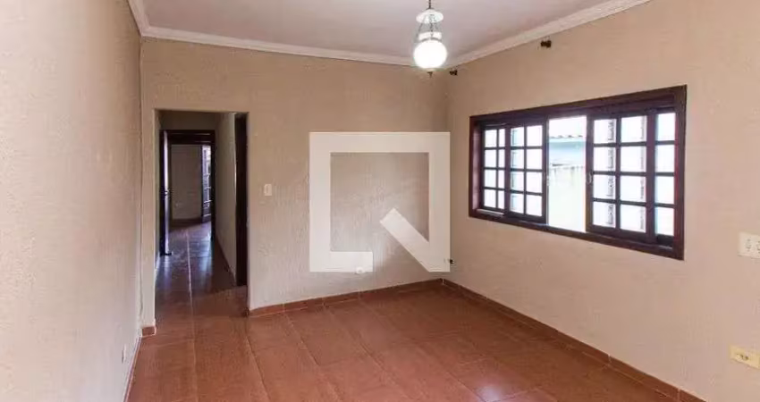 Casa com 3 quartos para alugar na Avenida Doutor Benedito Estevam dos Santos, Vila Maria, São Paulo