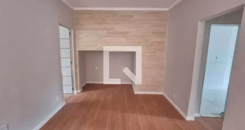 Casa com 3 quartos para alugar na Avenida Meriti, Irajá, Rio de Janeiro