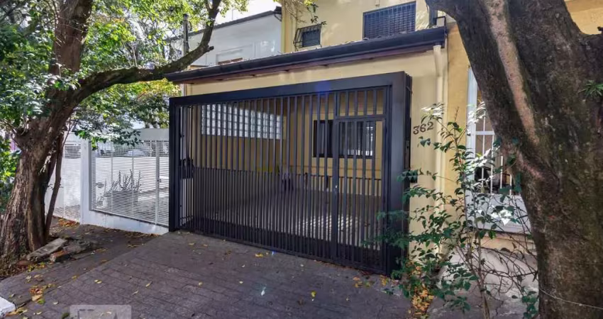 Casa com 2 quartos para alugar na Rua Jorge Americano, Alto da Lapa, São Paulo