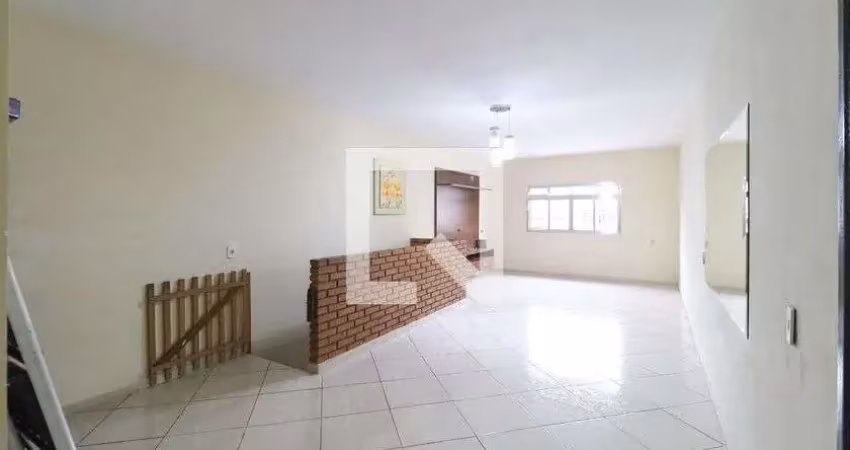 Casa com 4 quartos para alugar na Rua Bruna Gallea, Jardim Peri, São Paulo