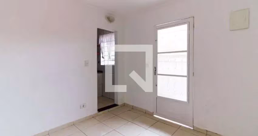 Casa com 1 quarto para alugar na Rua Bica de Pedra, Vila Romana, São Paulo