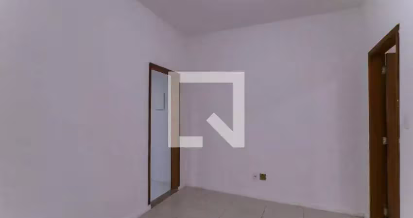 Casa com 1 quarto para alugar na Travessa Godinho da Costa, Piedade, Rio de Janeiro