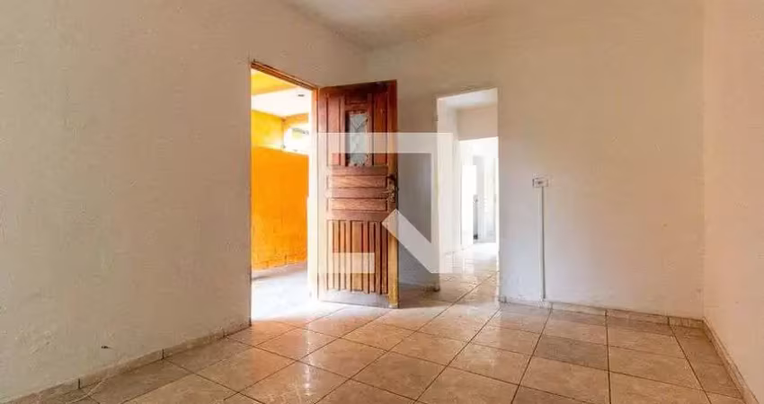 Casa com 2 quartos para alugar na Rua Caiçara do Rio do Vento, Cangaíba, São Paulo