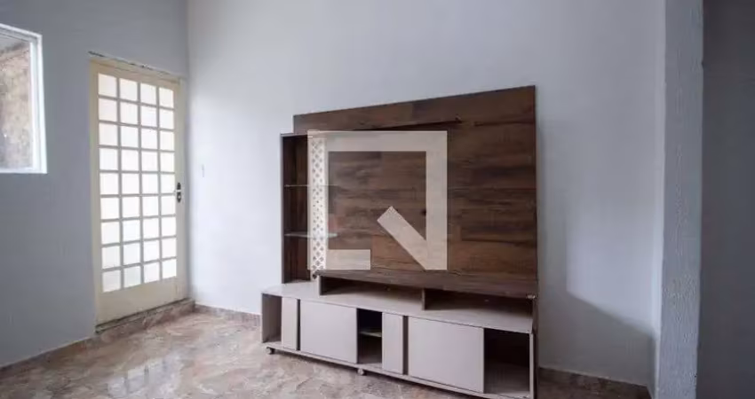 Casa com 1 quarto para alugar na Alameda das Crisandálias, Jardim Simus, Sorocaba
