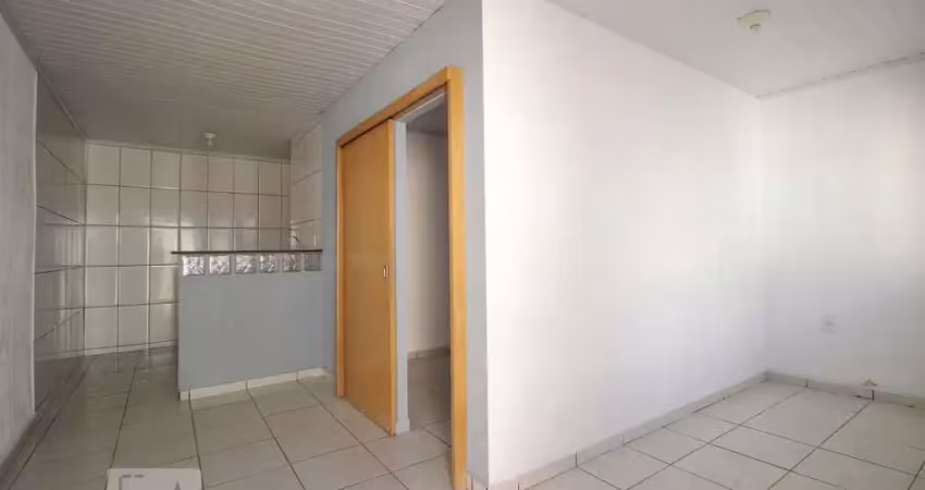 Kitnet / stúdio para aluguel - taguatinga, 1 quarto,  50 m² - brasília