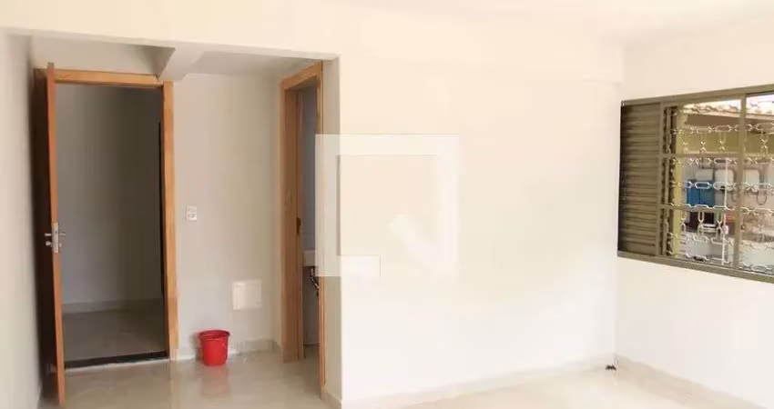 Casa para aluguel - setor leste universitário , 2 quartos,  115 m² - goiânia