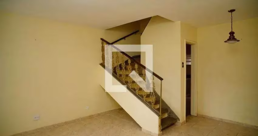 Casa com 3 quartos para alugar na Rua Machado de Assis, Centro, Niterói