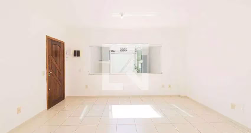 Casa com 3 quartos para alugar na Rua Marina Eston, Jardim Peri, São Paulo