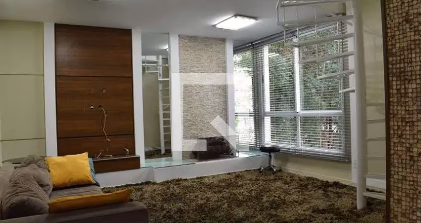 Apartamento com 2 quartos para alugar na Rua Guaratuba, Ahú, Curitiba