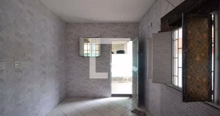 Casa para aluguel - fazenda da posse, 2 quartos,  66 m² - nova iguaçu